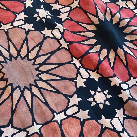 Beautiful Silk Skirt - Picture 3 of 4